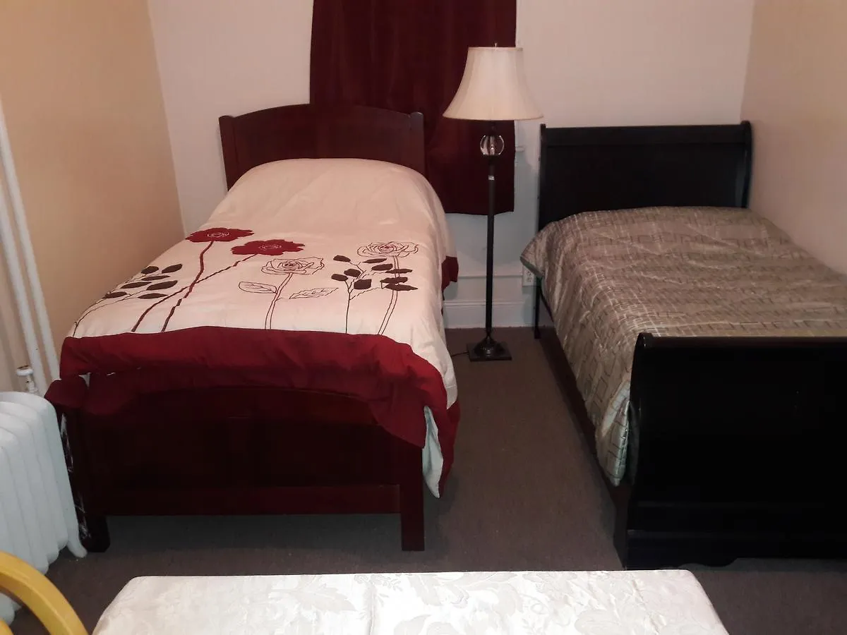 Apartment Brooklyn Tourists Haven Hotel New York